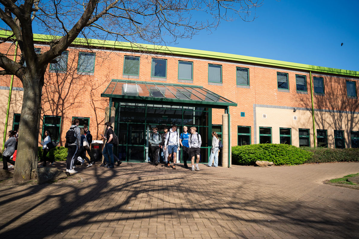 Prior Pursglove College